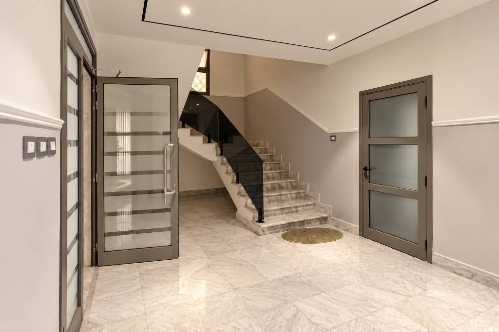 شقة |  دبلكس |  بشارع النصر 